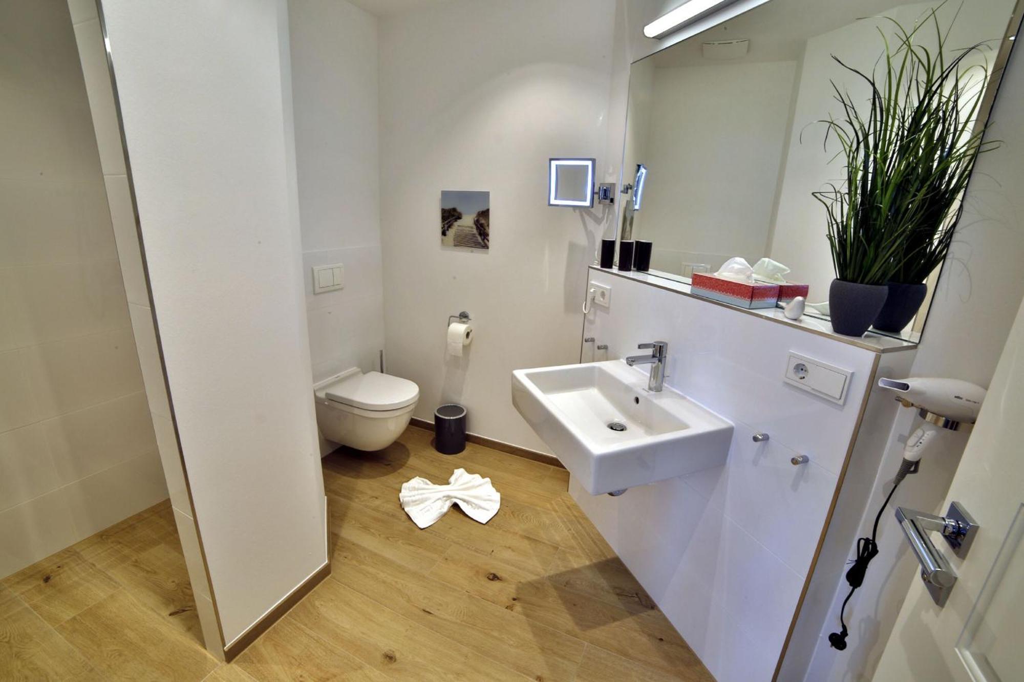 Ferienwohnung "Lachmoewe" In Der Villa Andrea Baabe Extérieur photo